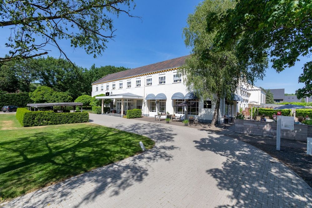 Fletcher Hotel - Restaurant De Reiskoffer 4 estrellas en Bosschenhoofd