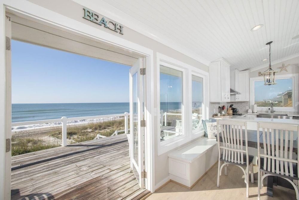 The Hanner 4 Bedroom Home by RedAwning -1 estrelas em Pine Knoll Shores