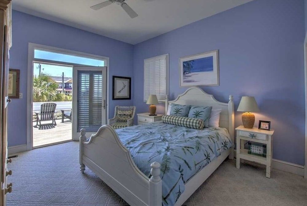 Nash Cottage 6 Bedroom Home by RedAwning 2