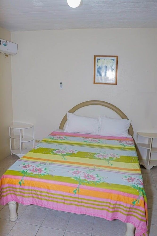 Columbus Inn 3