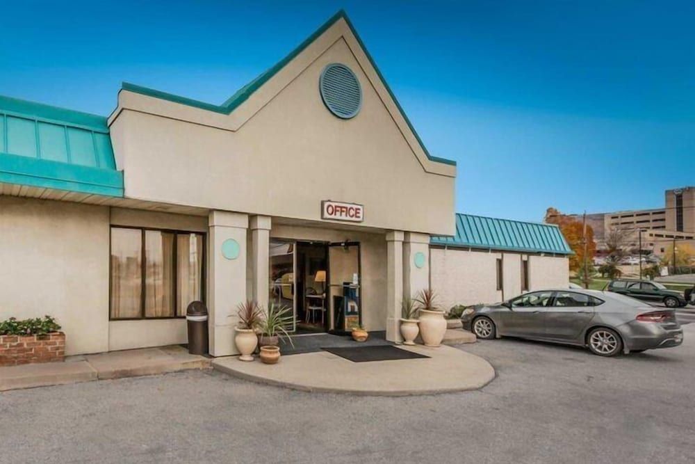 Horseshoe Curve Lodge 3 estrelas em Altoona