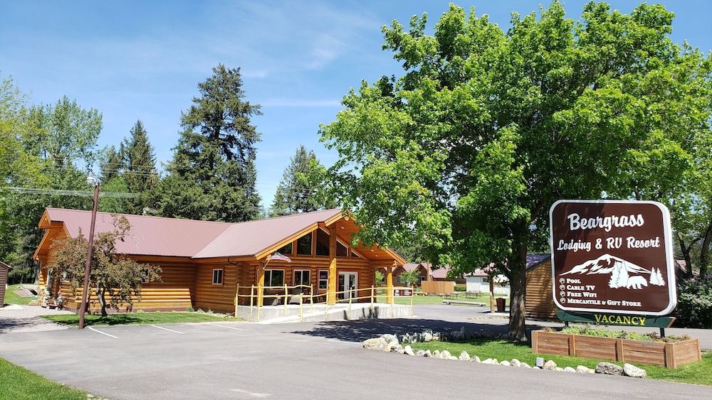 Beargrass Lodging and RV Resort -1 estrellas en Hungry Horse
