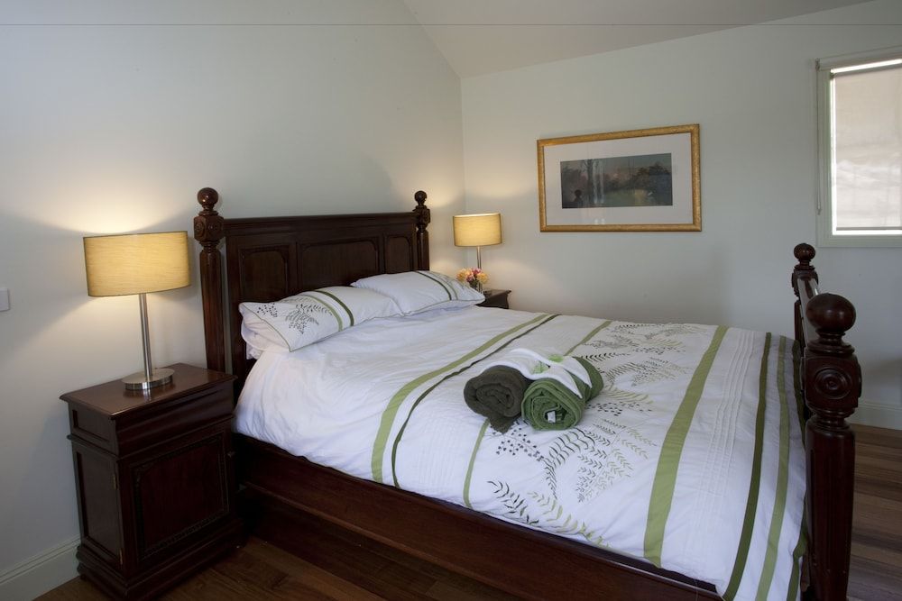 Honeyeater Cottage 2
