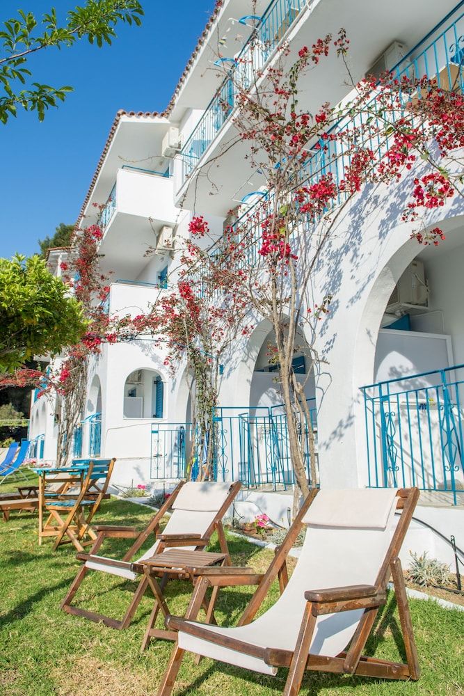Aelia Skiathos -1 estrellas en Koukounaries
