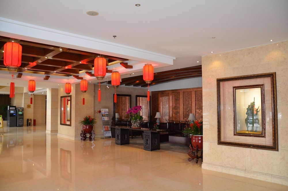 Garden Hotel 3