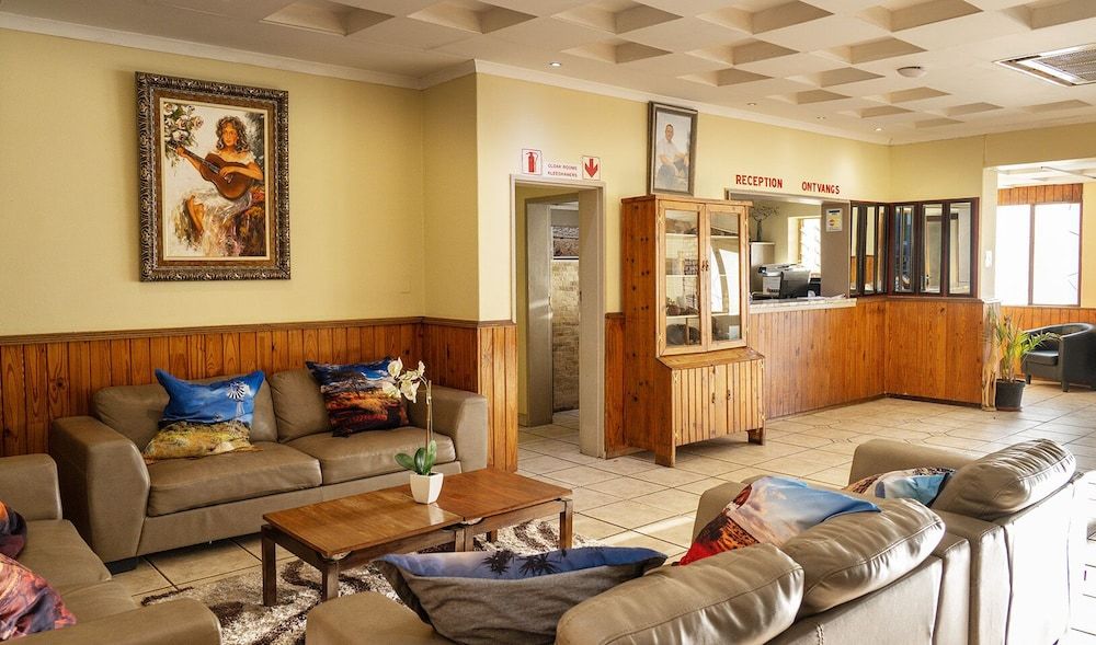 Pofadder Hotel 2