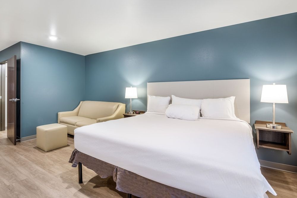WoodSpring Suites Libertyville - Chicago 3