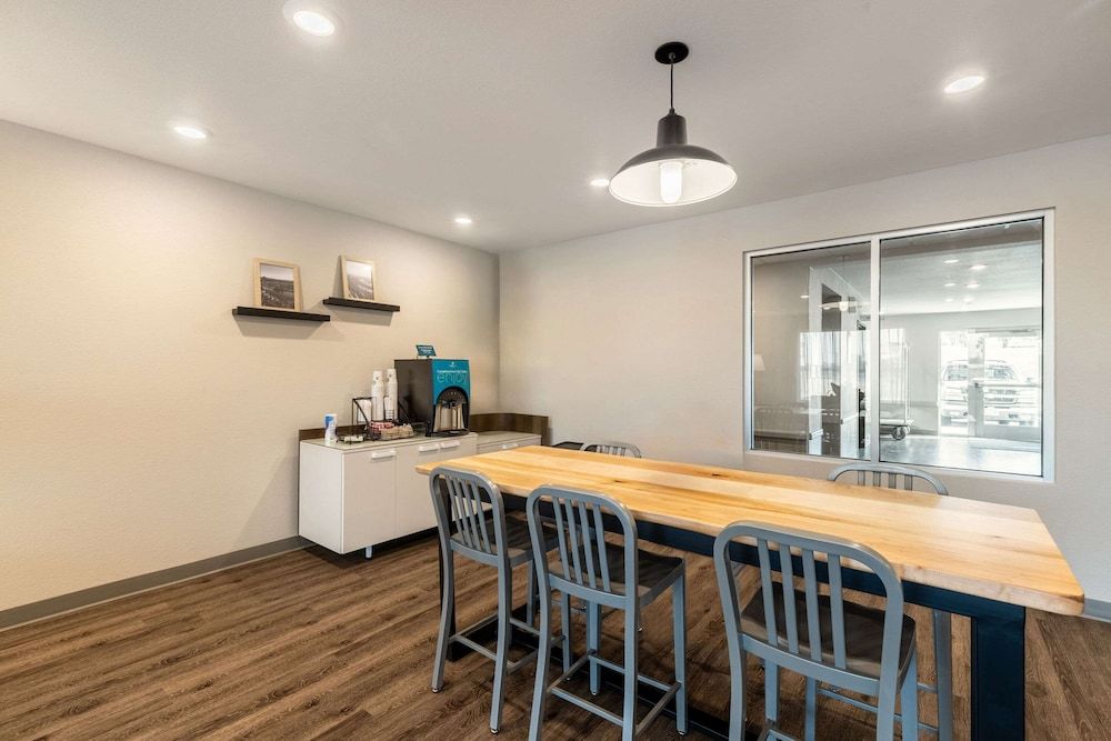 WoodSpring Suites Moreno Valley 3