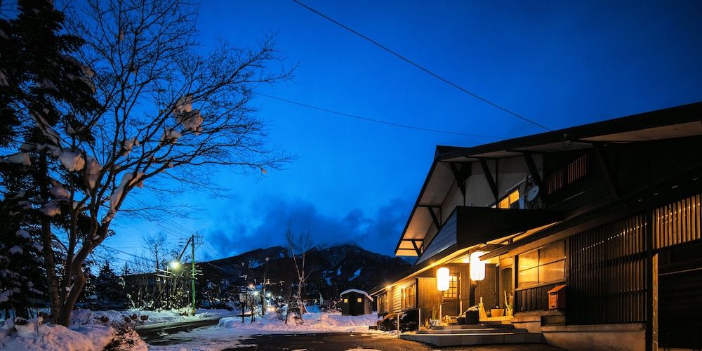 Ryokan Okayama -1 estrellas en Akakura