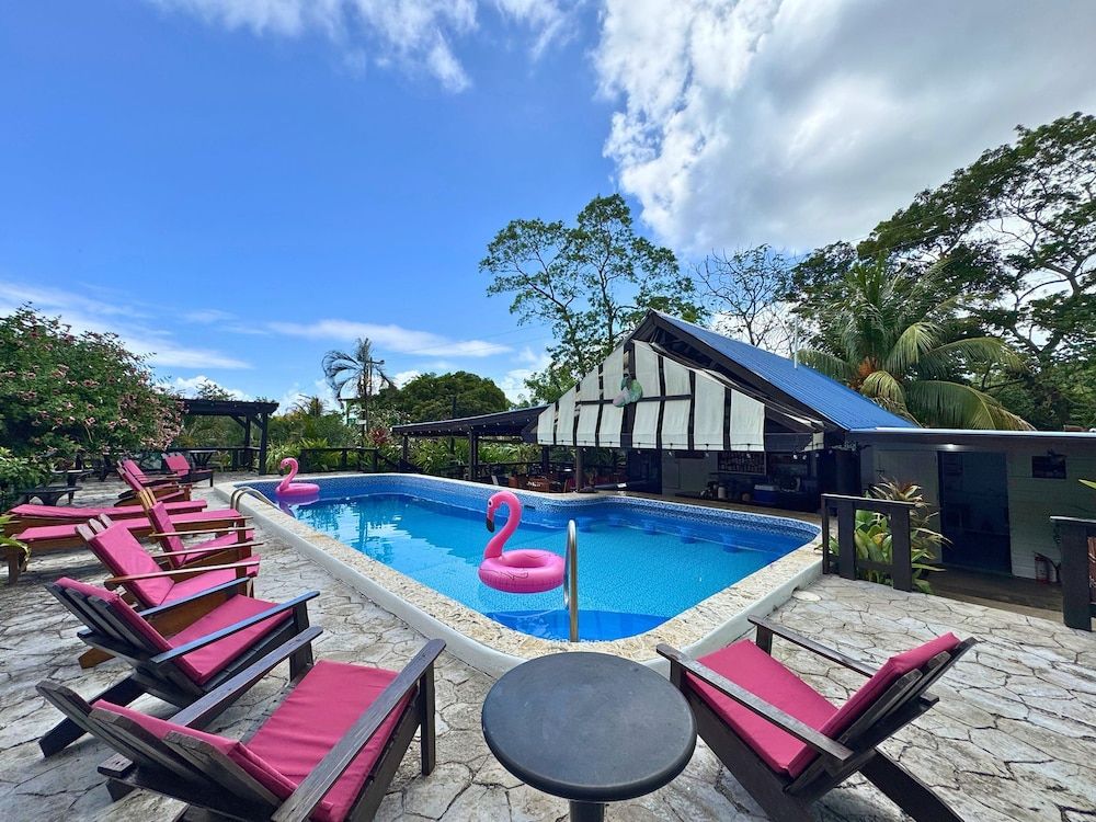 Guava Grove Resort & Villas 4 estrellas en Sandy Bay