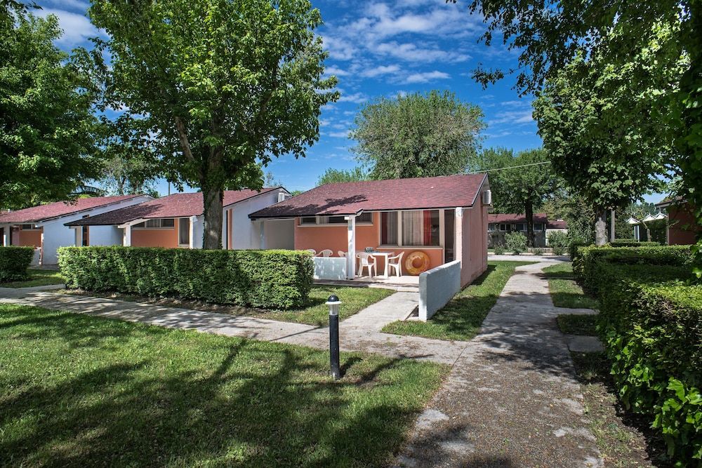Centro Vacanze Villaggio San Francesco -1 estrellas en Duna Verde