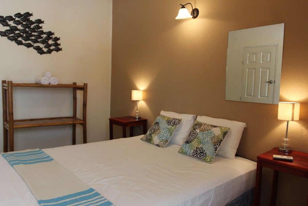 Hotel Mariposa 3
