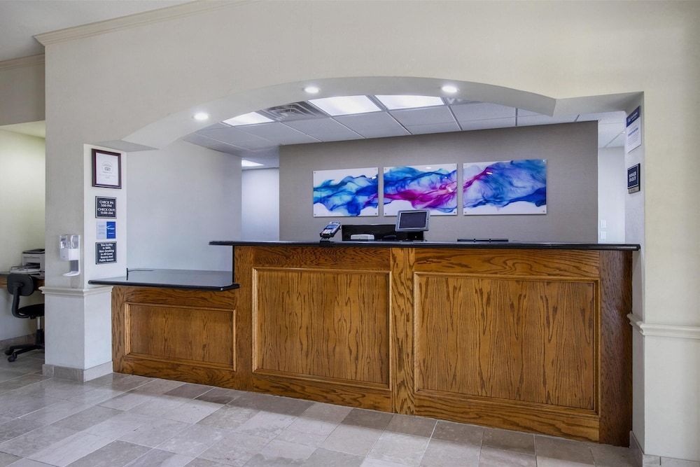 Best Western Limestone Inn & Suites 3