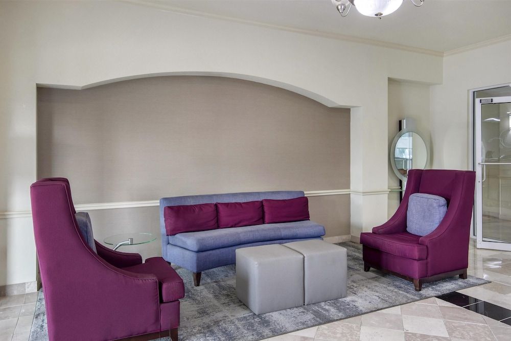 Best Western Limestone Inn & Suites 2