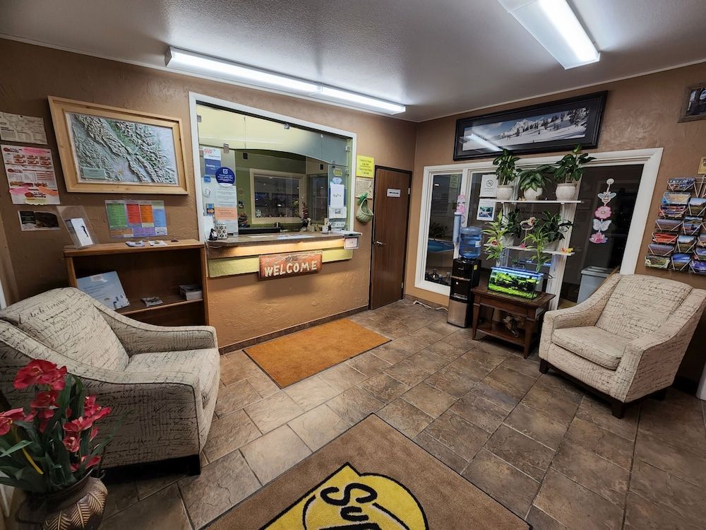 Super 8 by Wyndham Cut Bank 3