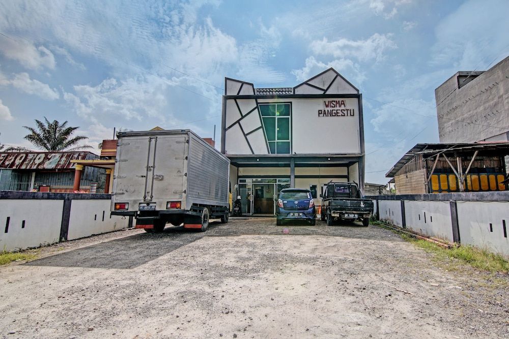Hotel O Wisma Pangestu SyariahNearTamanselera 2 estrellas en Ujungtanjung
