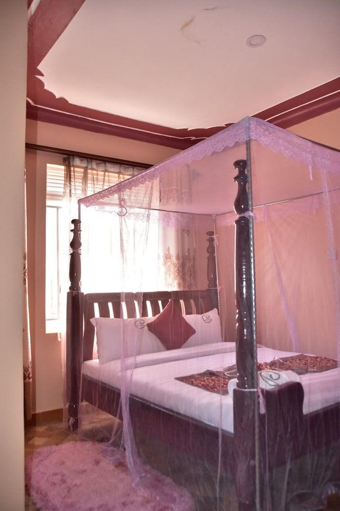 Wamala Resort Hotel 3