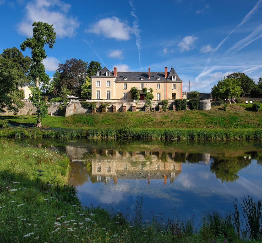 Château de la Huberdière -1 estrelas em Nazelles-Négron