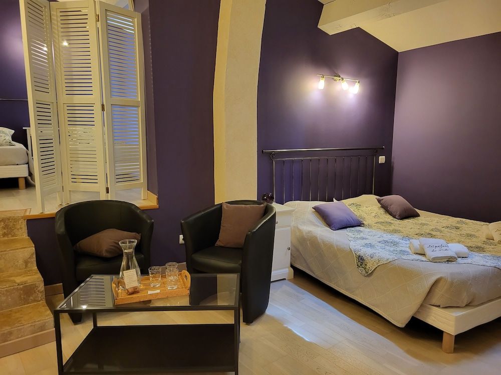 Les Parfums du Midi -1 estrellas en Saint-Victor-de-Malcap