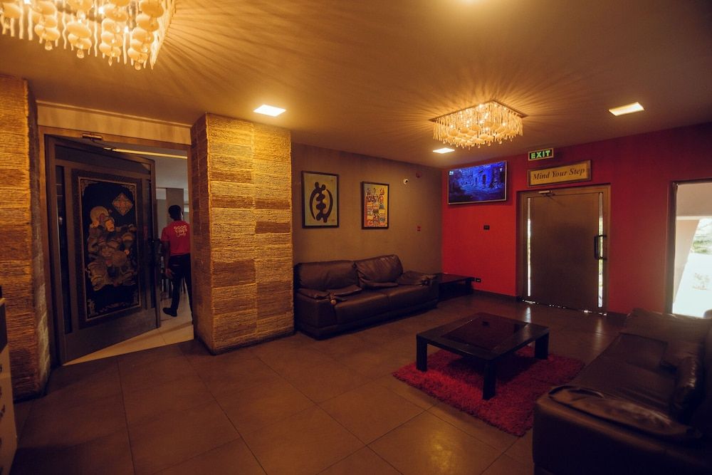Noble House Hotel 3