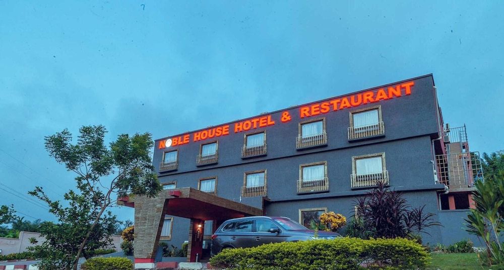 Noble House Hotel 3 estrellas en Kumasi
