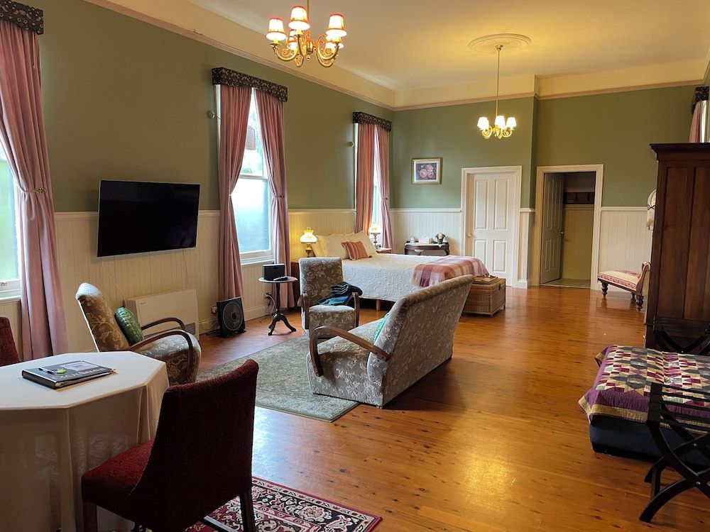 The Exchange Beaconsfield - Offering Heritage Accommodation -1 estrellas en Beaconsfield