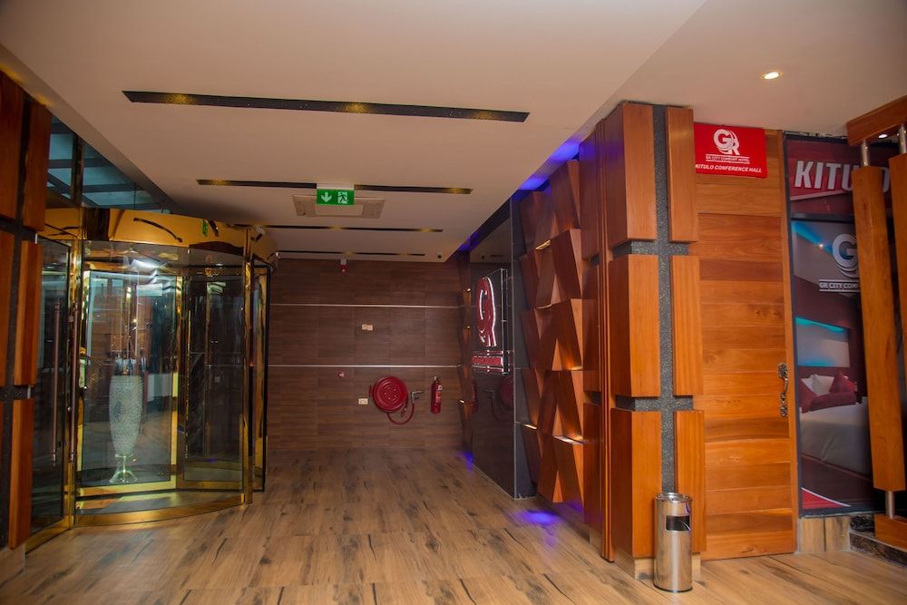 GR COMFORT HOTEL 3