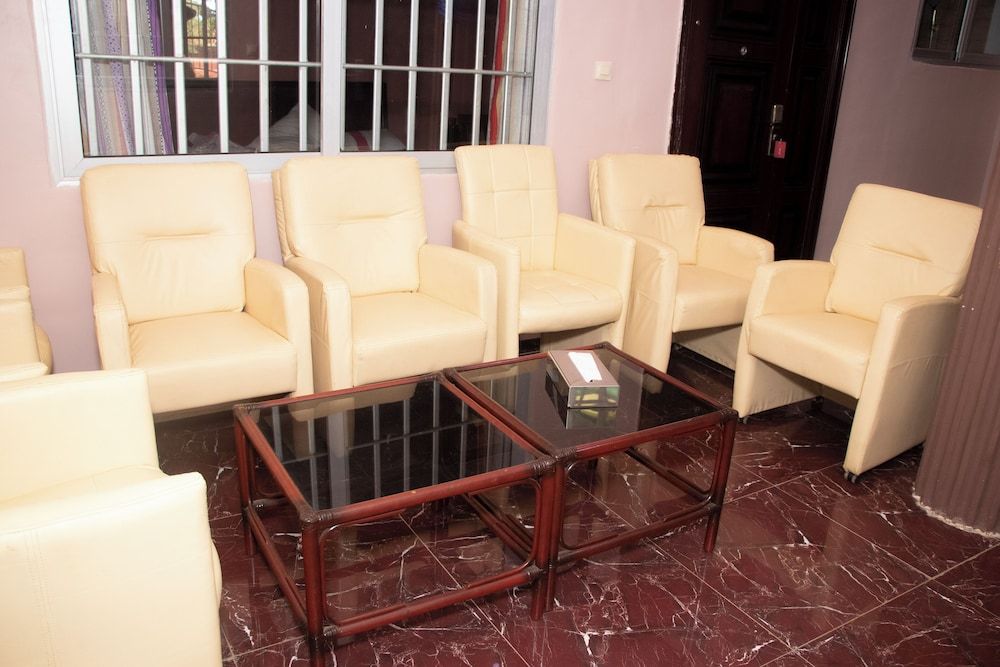 Alafia Hotel Ketou 3