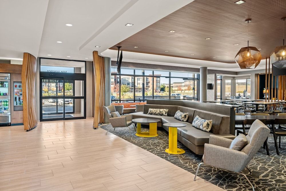 Springhill Suites By Marriott Menomonee Falls 2