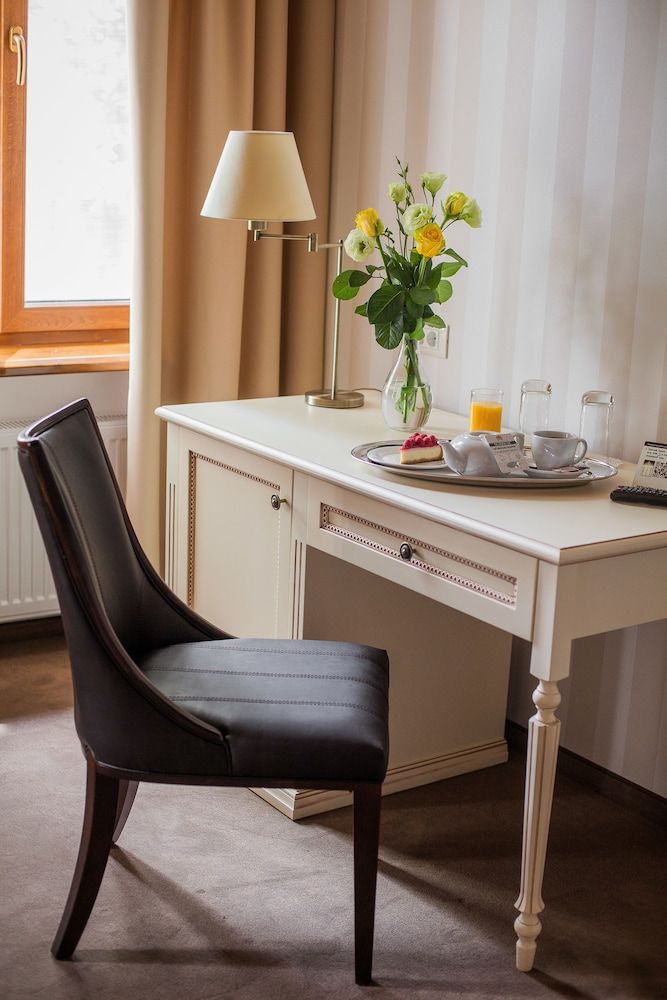Premier Geneva Hotel 3