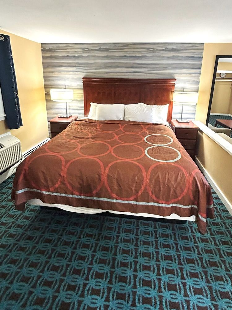 The Villager Motel 3