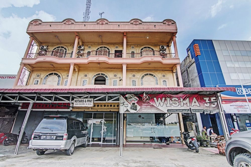 Hotel O Wisma 35NearTaman Wisata Polong Jopang 2 estrellas en Kelapas