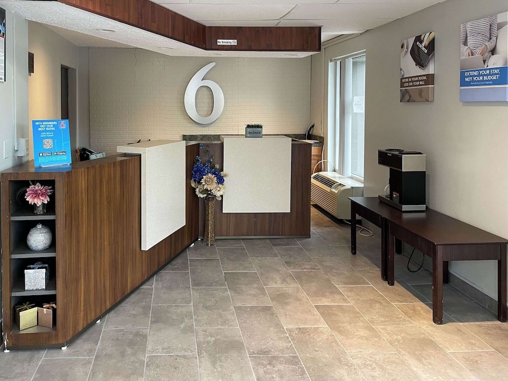 Studio 6 Suites – Wytheville, VA 2