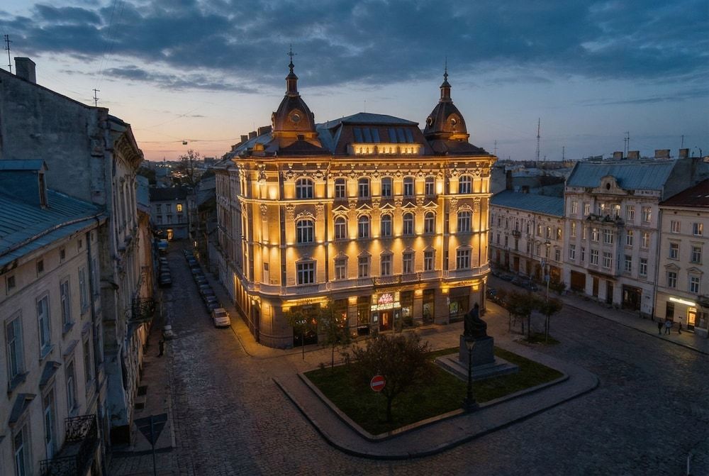 Modern Art Hotel - Maestro 4 estrelas em Lviv