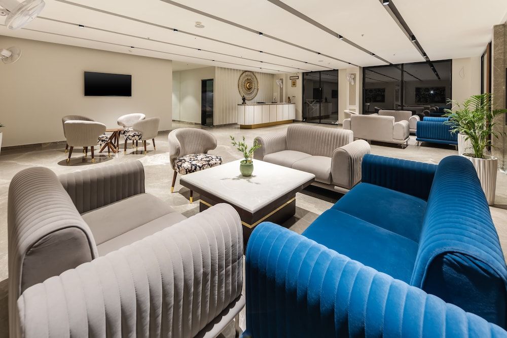 Hotel Bafna Lawn 3