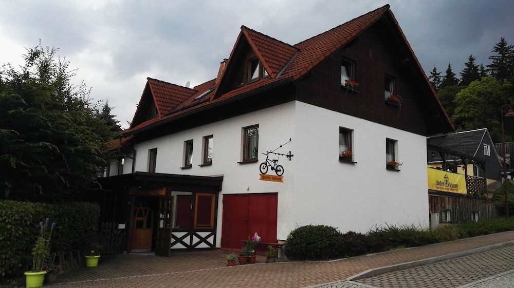 Radler-Scheune Thüringen -1 étoiles à Friedrichroda