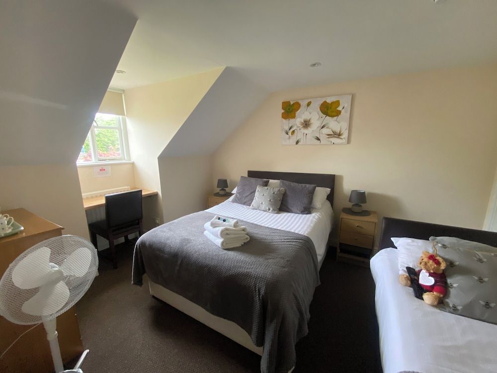 Parkside Guest House 3