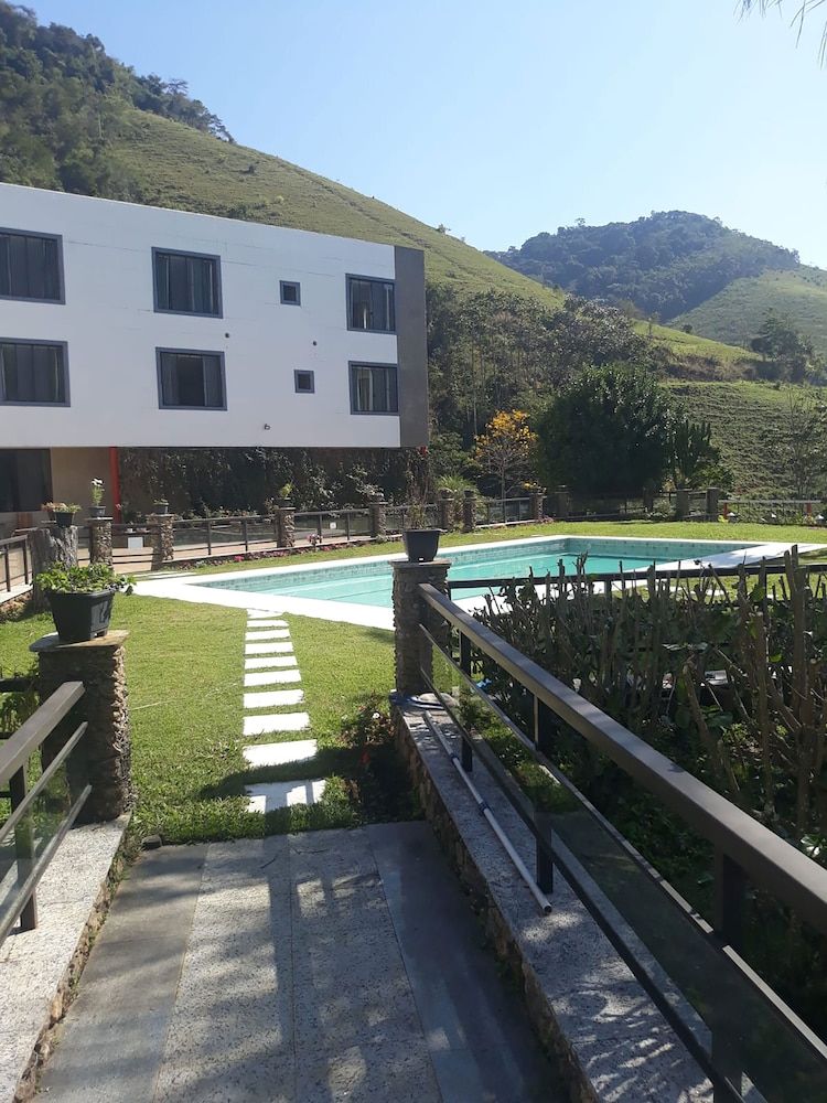 Hotel Fazenda Valaisan -1 estrellas en Santa Maria Madalena