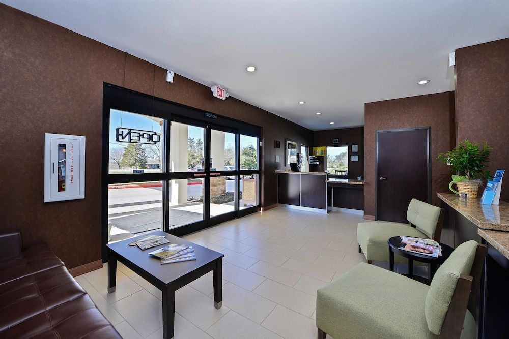Americas Best Value Inn & Suites Cuero 3