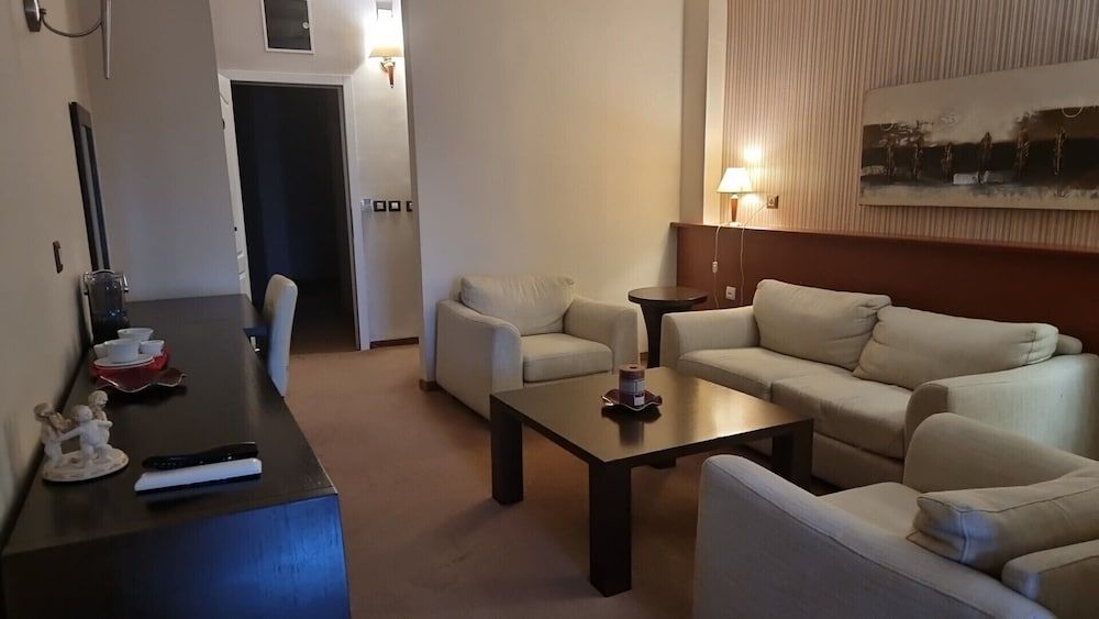 Hotel Bluebell 2