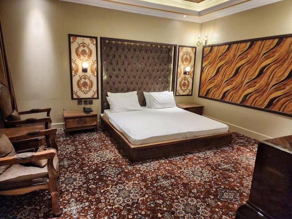 Hotel Delight 2