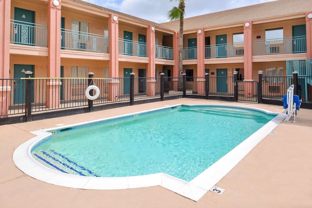 Americas Best Value Inn Clute Lake Jackson 2 estrellas en Clute