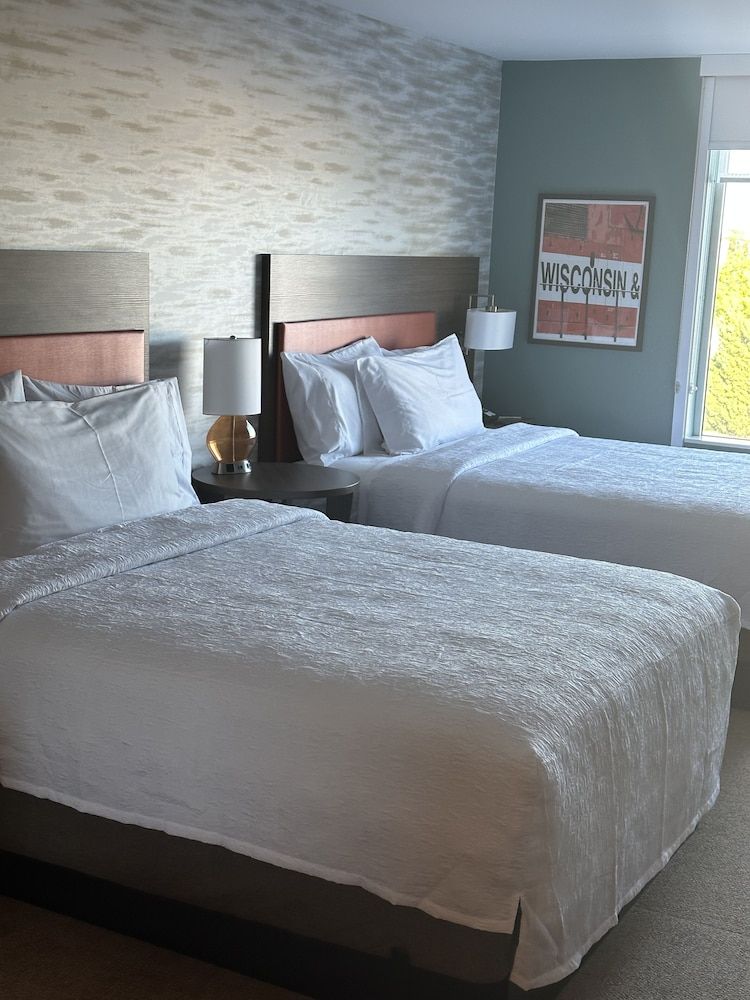 Home2 Suites By Hilton Racine 3