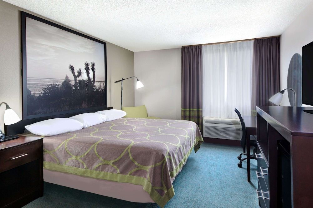 Super 8 by Wyndham Victoria/North/Mall Area 3 estrellas en Victoria