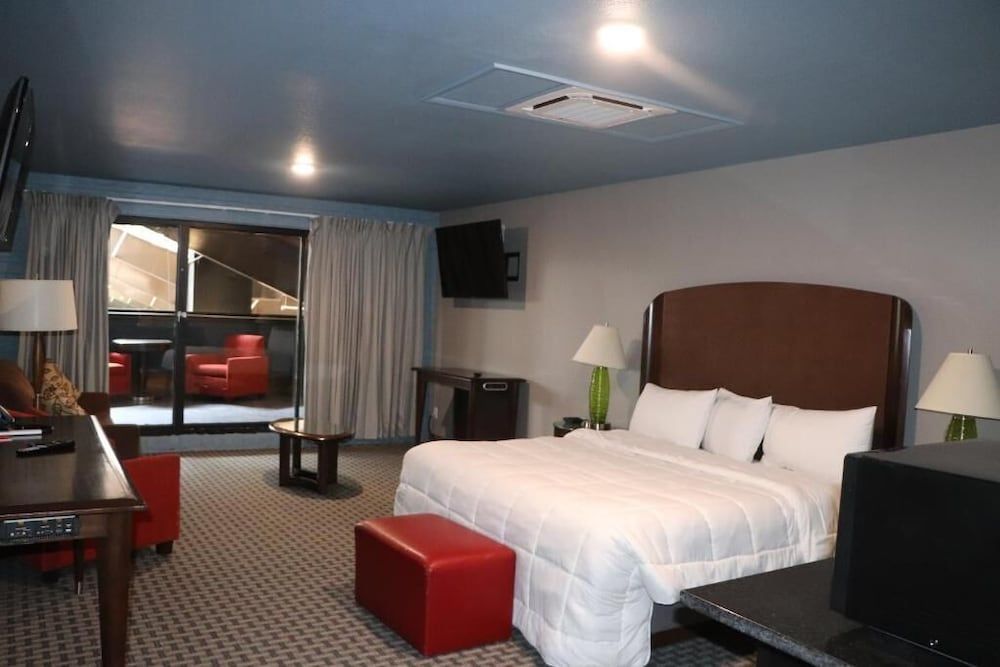 Historic Cow Palace Inn 3