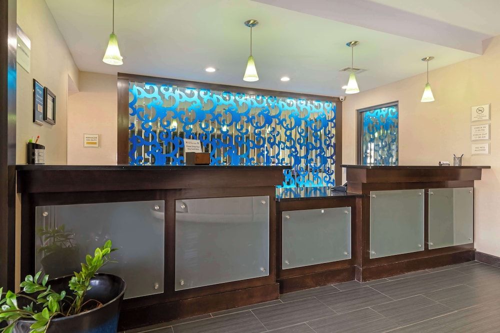 Best Western Plus Pleasanton Hotel 2