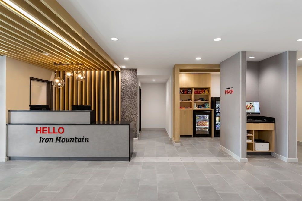 Towneplace Suites by Marriott Iron Mountain 3