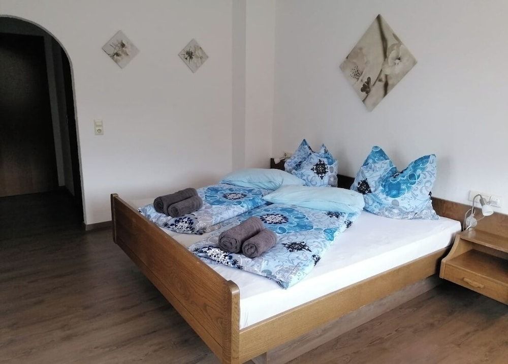 Pension Schwarzwaldblick -1 estrellas en Hornberg