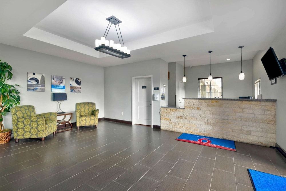 Studio 6 Pleasanton, TX 3