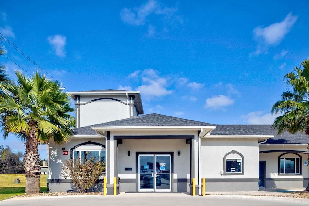 Studio 6 Pleasanton, TX 2 estrelas em Pleasanton